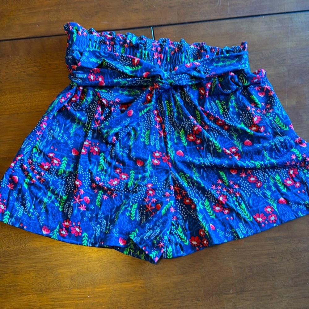 Lularoe Ella Shorts Size Large